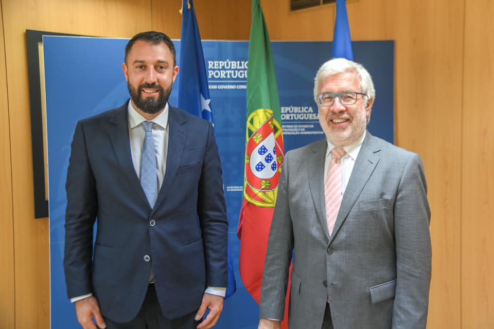 Ministri Krasniqi pritet nga Sekretari për Dixhitalizim dhe Modernizim të Administratës, Dr. Mário Campolargo