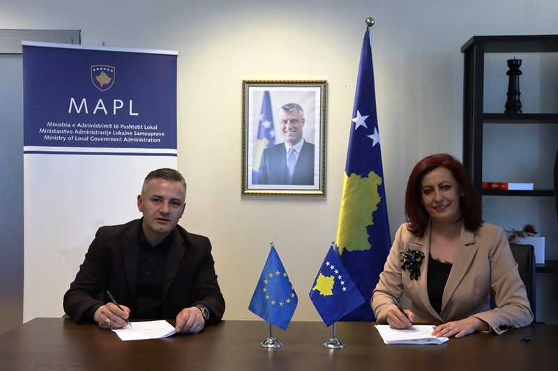 ČETRI OPŠTINE POTPISALE SPORAZUM O SUFINASIRANJU GRANTA ZA OPŠTINSKU PERFORMANSU