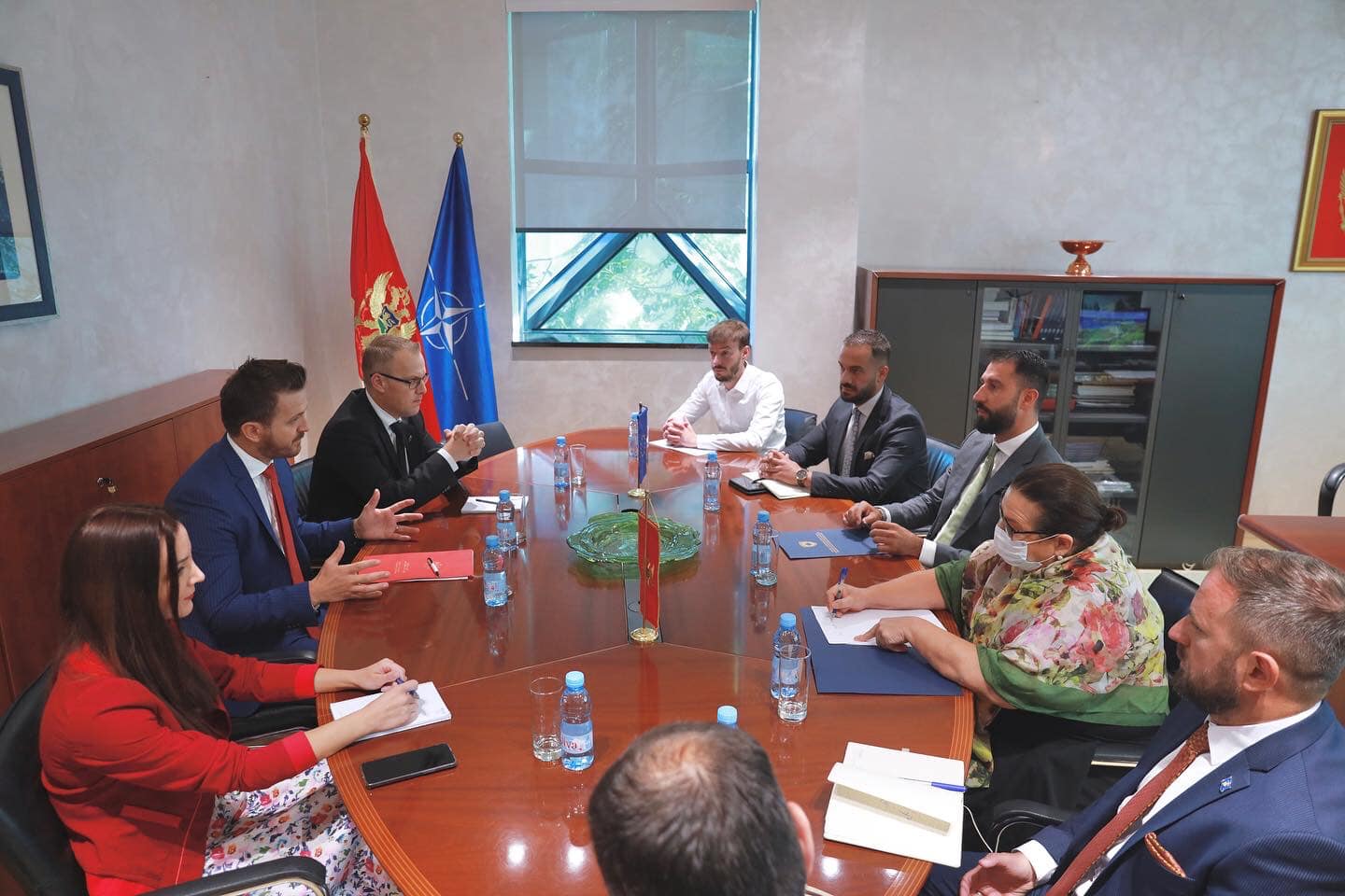 Ministar Krasniqi je dočakan na sastanku od strane ministra javne administracije Crne Gore g. Marash Dukaj