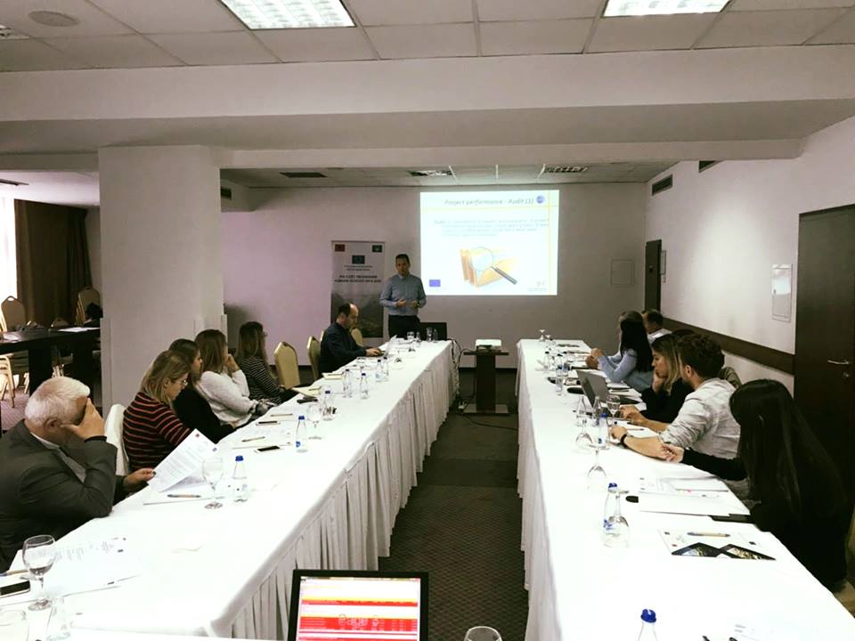 Mbahet trajnimi i tretë mbi raportimin dhe vizibilitetin e projekteve, me target përfituesit e Granteve të thirrjes së parë per projekt propozime, në kuadër të programit IPA II të Bashkepunimit Ndërkufitar Shqipëri – Kosovë
