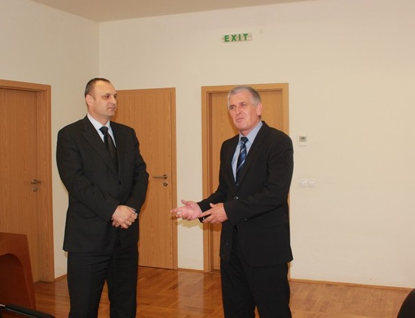 Na zahtev ministra Petrovića produžen rok za preregistraciju vozila