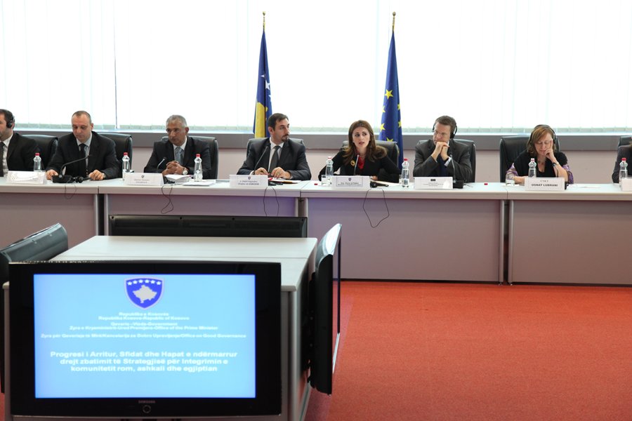Zamenik premijera  Petrović  u Konferenciji  “Zajedničke akcije ka implementaciji Strategije za integraciju Roma Aškalija i Egipćana (2009-2015) „