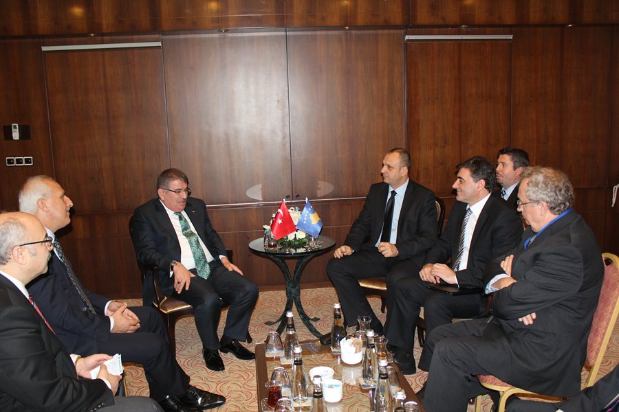 Zamenik premijera gospodin Slobodan Petrović sastao se sa ministrom unutrašnjih poslova  Turske İdrisom Naimom Šahinom