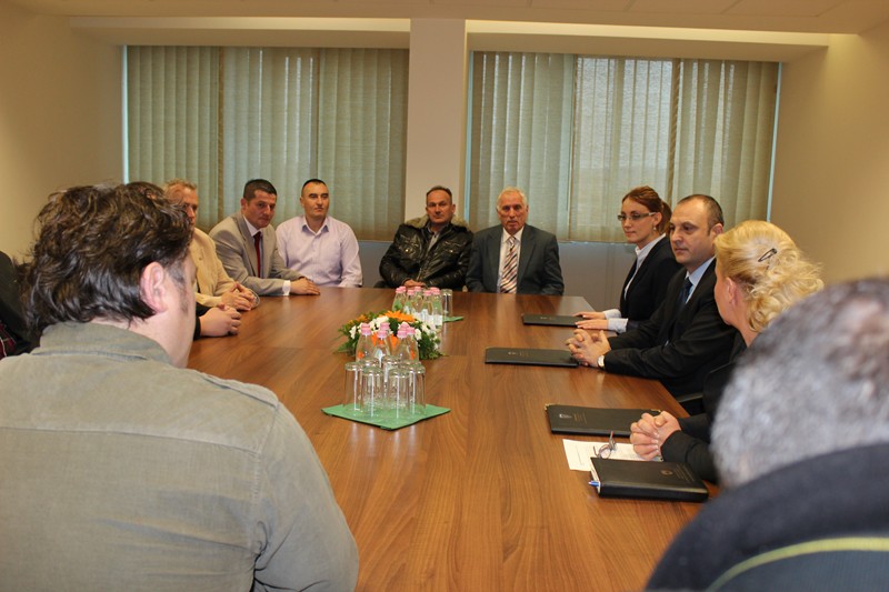 Zamenik premijera Petrović na sastanku sa predstavnicima crnogorske zajednice.