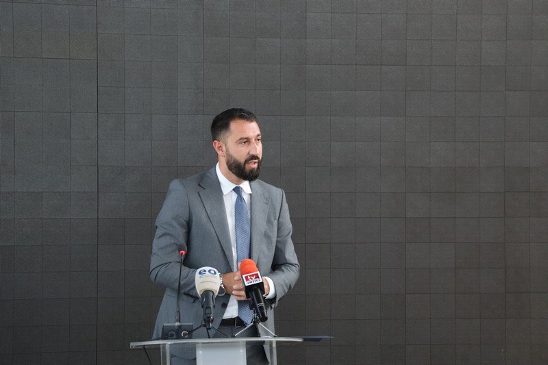 Ministar Krasniqi deo ceremonije primopredaje 37 kamiona za opštine Kosova u okviru jačanja Zelene agende