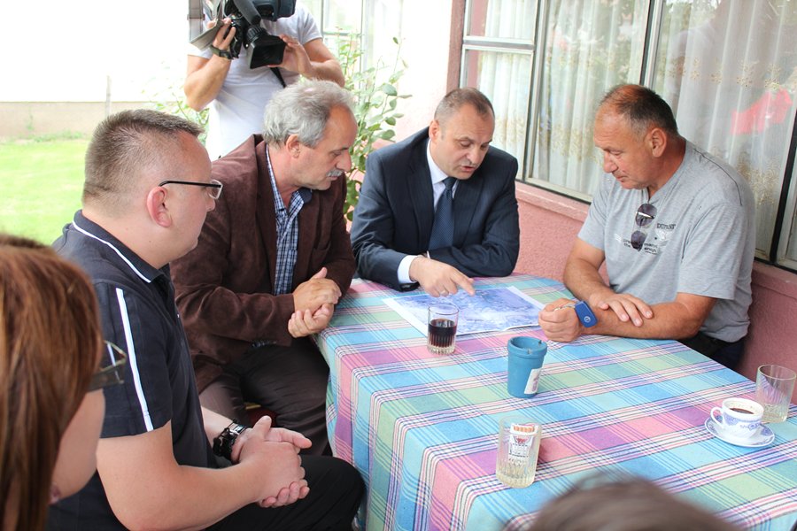 Zamenik premijera Petrović  posetio opštinu Kosovo Polje