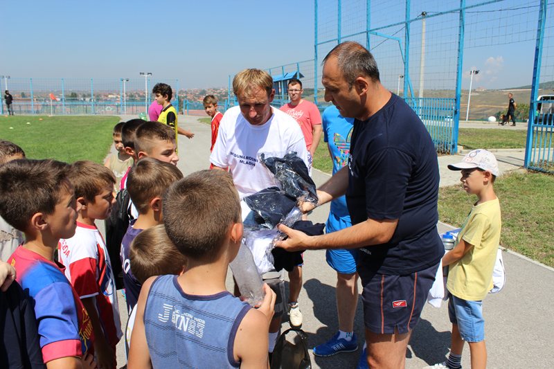 Petrović čestitao Međunarodni dan mladih