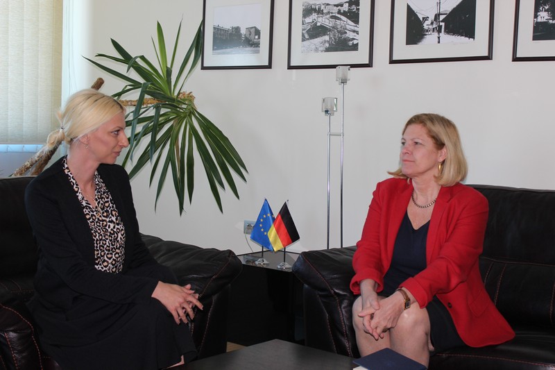 Ministarka Mirjana Jevtić juče je dočekala ambasadorku Nemačke Angeliku Fic