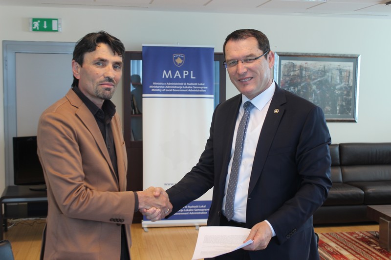 Zamenik ministra MALS-a g.Gecaj je potpisao sporazum o razumevanju sa ne-vladinom organizacijom ’’Extra Artistic and Editorial Organisation’’