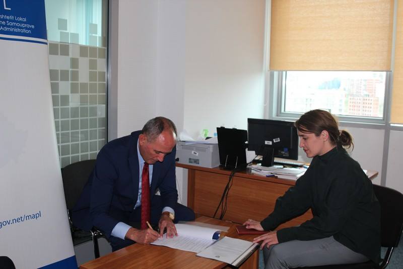 MAPL mbështetet komunën e Ferizajt në relalizimin e projektit për Riparimin e kanalizimit dhe rrugës “Halil Alidemaj në Ferizaj