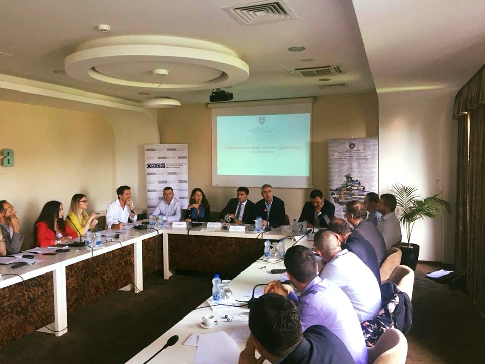 Takimi më Kryesues të Kuvendeve dhe drejtorë të Administratës në Komuna
