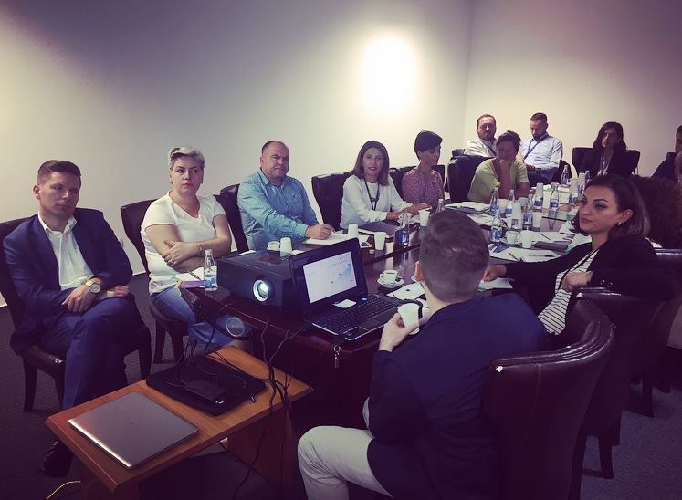 Përfaqësuesja e MAPL-së znj. Vjollcë Jashanica është duke marrë pjesë në punëtorinë lidhur me menaxhimin e mediave sociale të organizuar nga MIE dhe GIZ