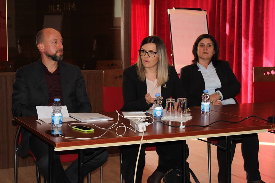 MAPL dhe Komunat, mbështetur nga SDC/DEMOS mbajnë punëtorinë e përbashkët për finalizimin e pakos së Udhëzimeve Administrative për Transparencën Komunale