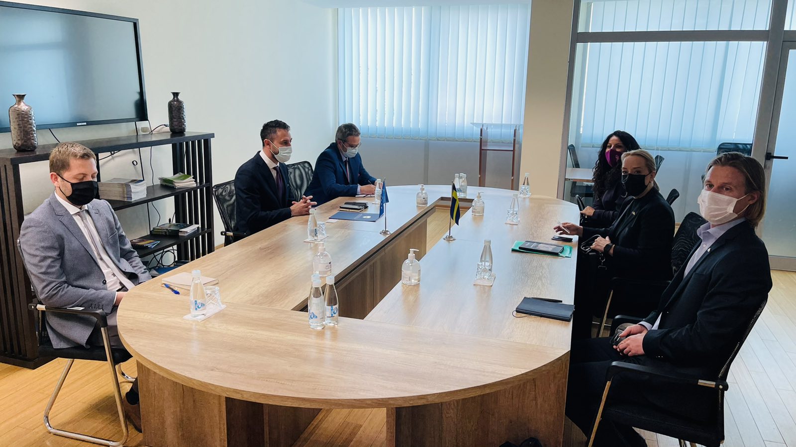 Ministar MALS-a g. Elbert Krasniqi dočekao ambasadorku Švedske na Kosovu