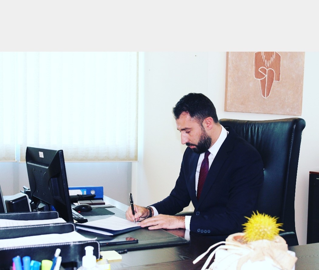 Ministar Ministarstva administracije lokalne samouprave g. Elbert Krasniqi, donosi odluku o objavljivanju sedmičnih o mesečnih troškova ministarskog kabineta