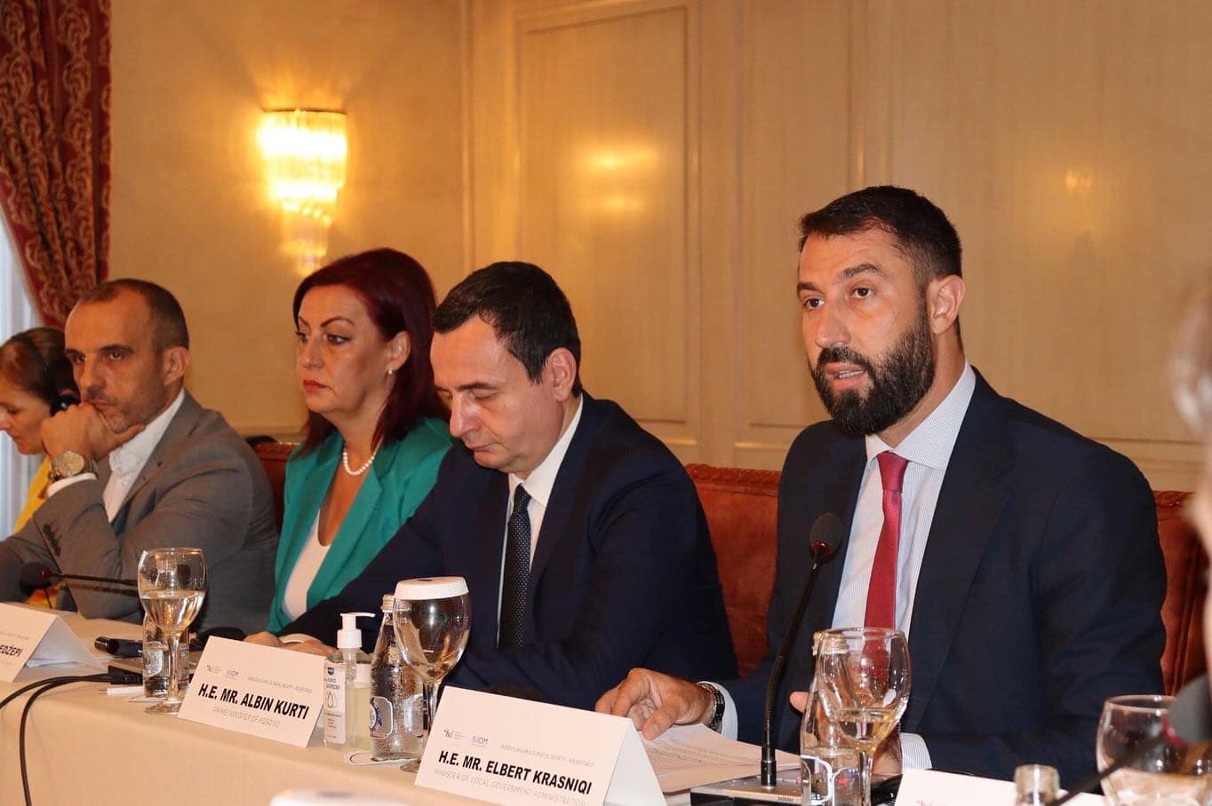 Ministar Krasniqi deo okruglog stola “Kosovo kao višejezično društvo”