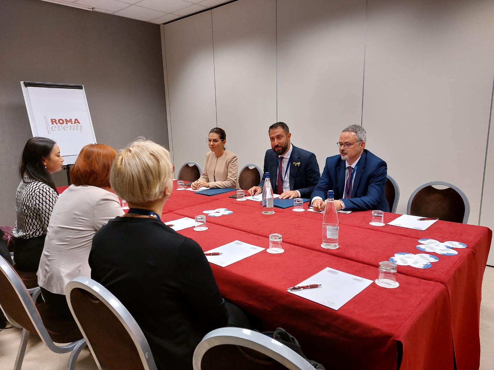 Ministar Krasniqi se sastaje sa ministarskom lokalne uprave Finske, Sirpa Paatero