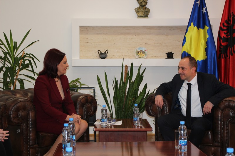 Ministarka Redžepi u poseti opštini Prizren