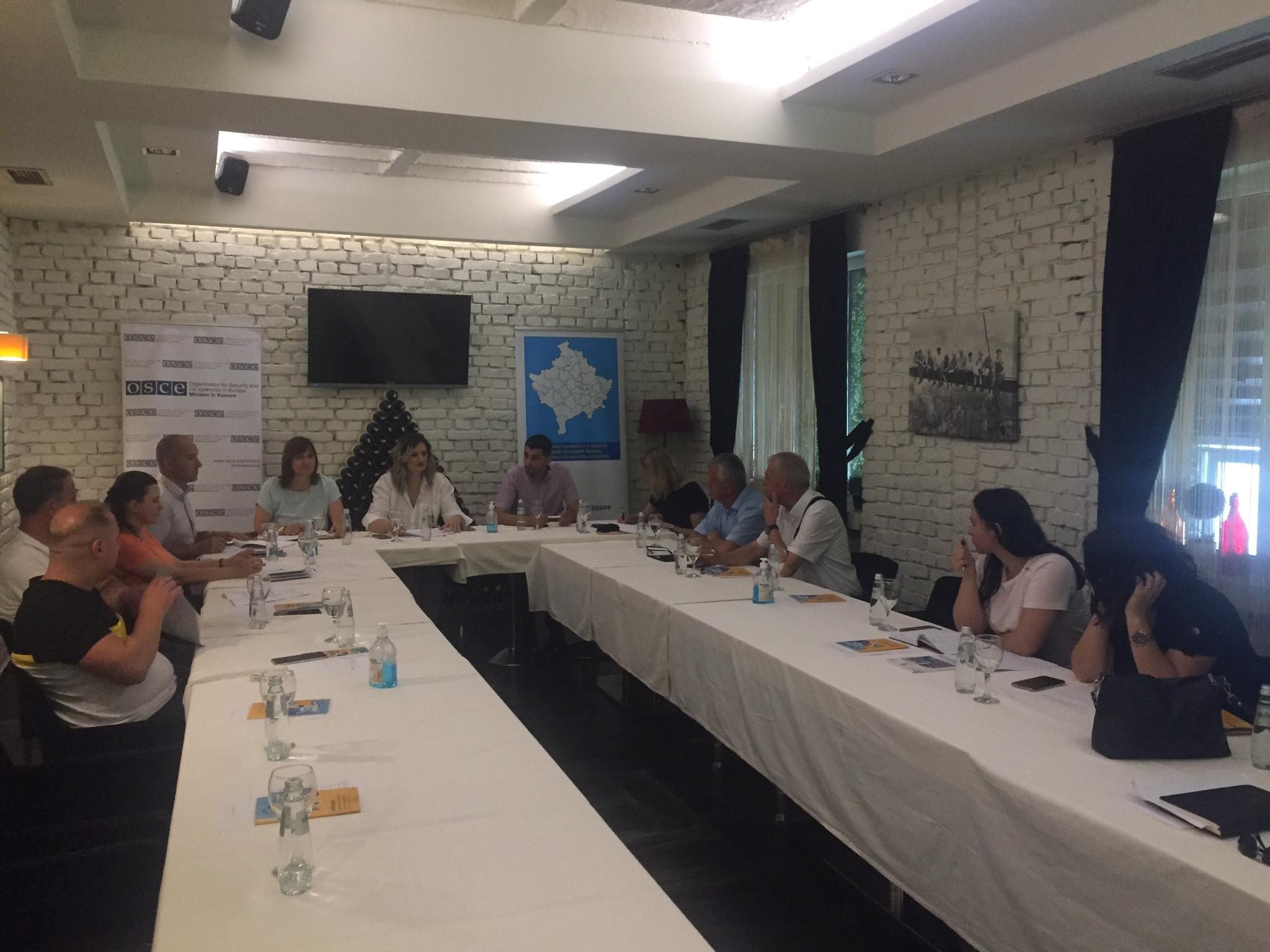Meeting of the Working Group for Administrative Instruction on the Functioning of Citizen Service Centers in the Municipality