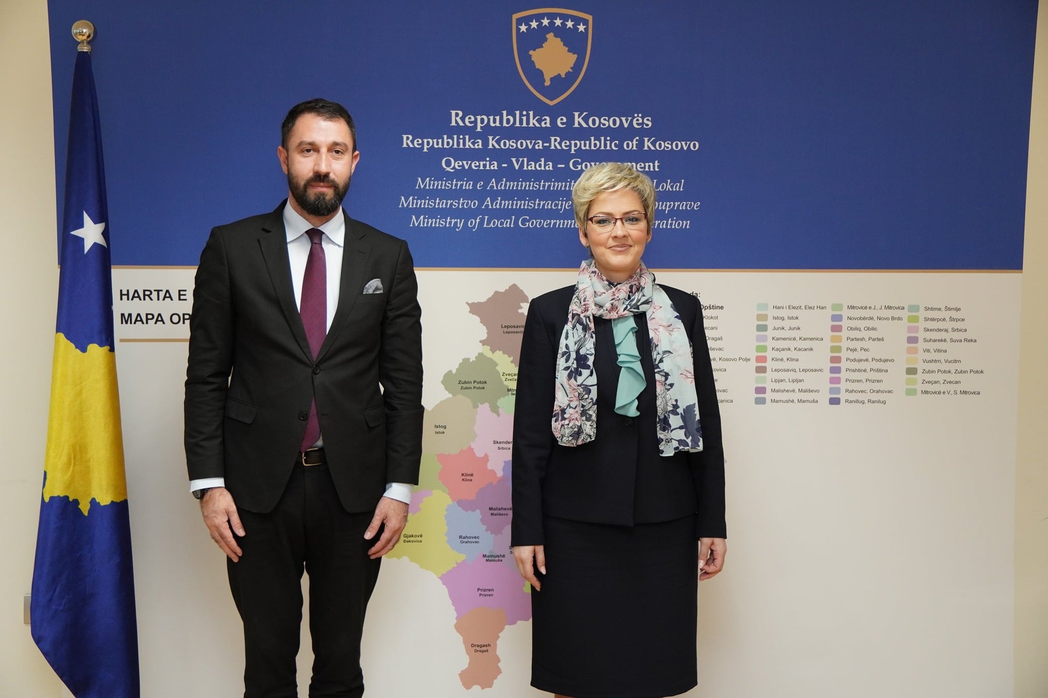 Ministar Krasniqi dočekao na sastanak gradonačelnicu Preševa Arditu Sinani
