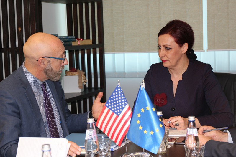 Ministarka MALS-a Emilija Redžepi sastala se sa direktorom Svetske Banke za Kosovo Markom Mantovanelijem