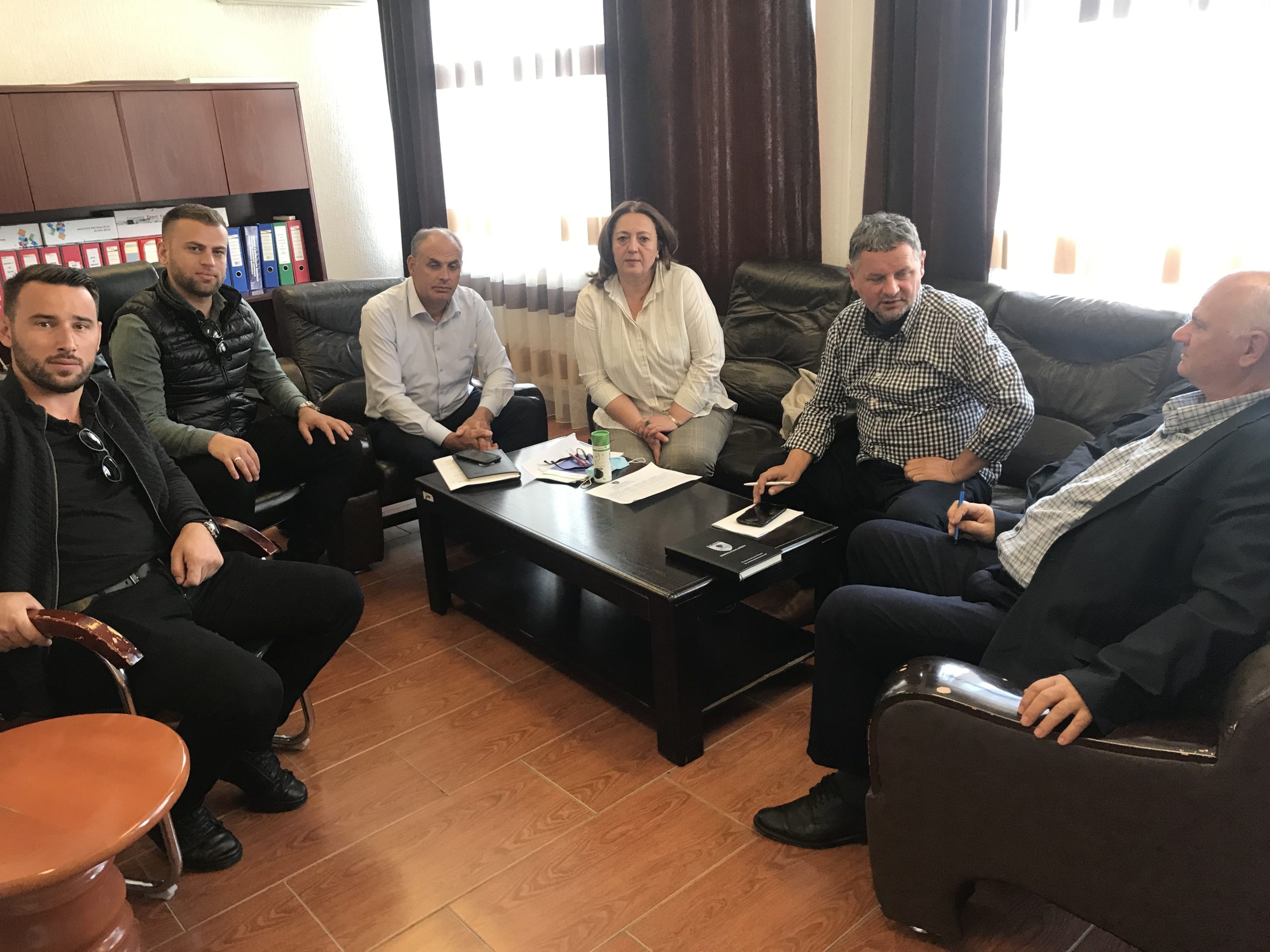 A meeting in the Municipality of Kacanik to coordinate activities between MLGA and the Municipality of Kacanik for the implementation of capital projects from the Municipal Performance Grant