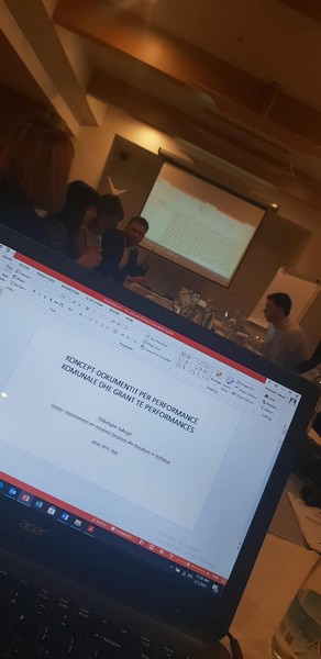 Policies for municipal performance development and performance grant are discussed