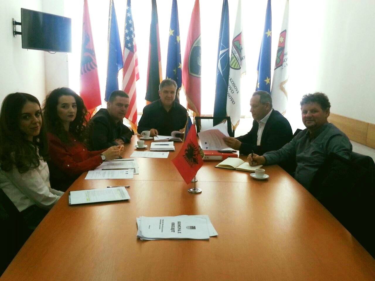 A meeting of the representatives of MLGA with the representatives from the Municipality of Obiliq to discuss project funding for the year 2019