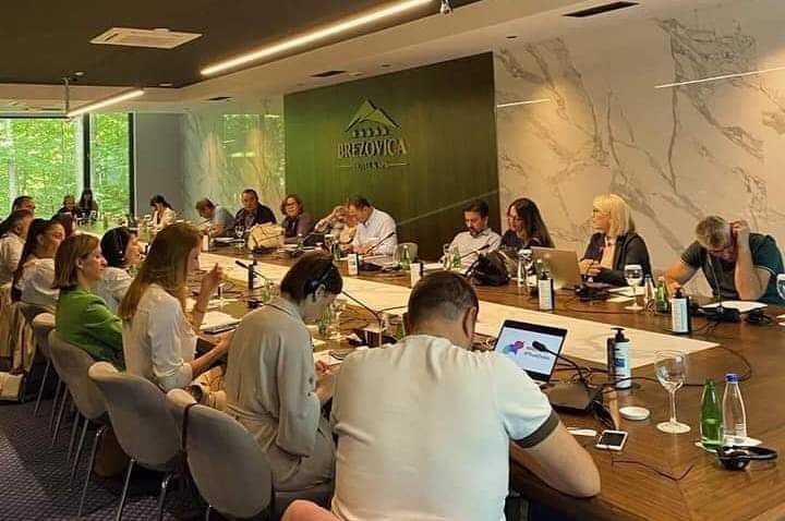 Representatives of the Ministry of Local Government Administration participate in the workshop organized by the Office of the Language Commissioner and New Social Initiative